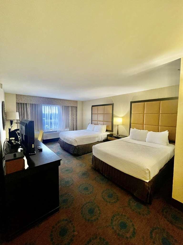 Brandywine Plaza Hotel Claymont Oda fotoğraf